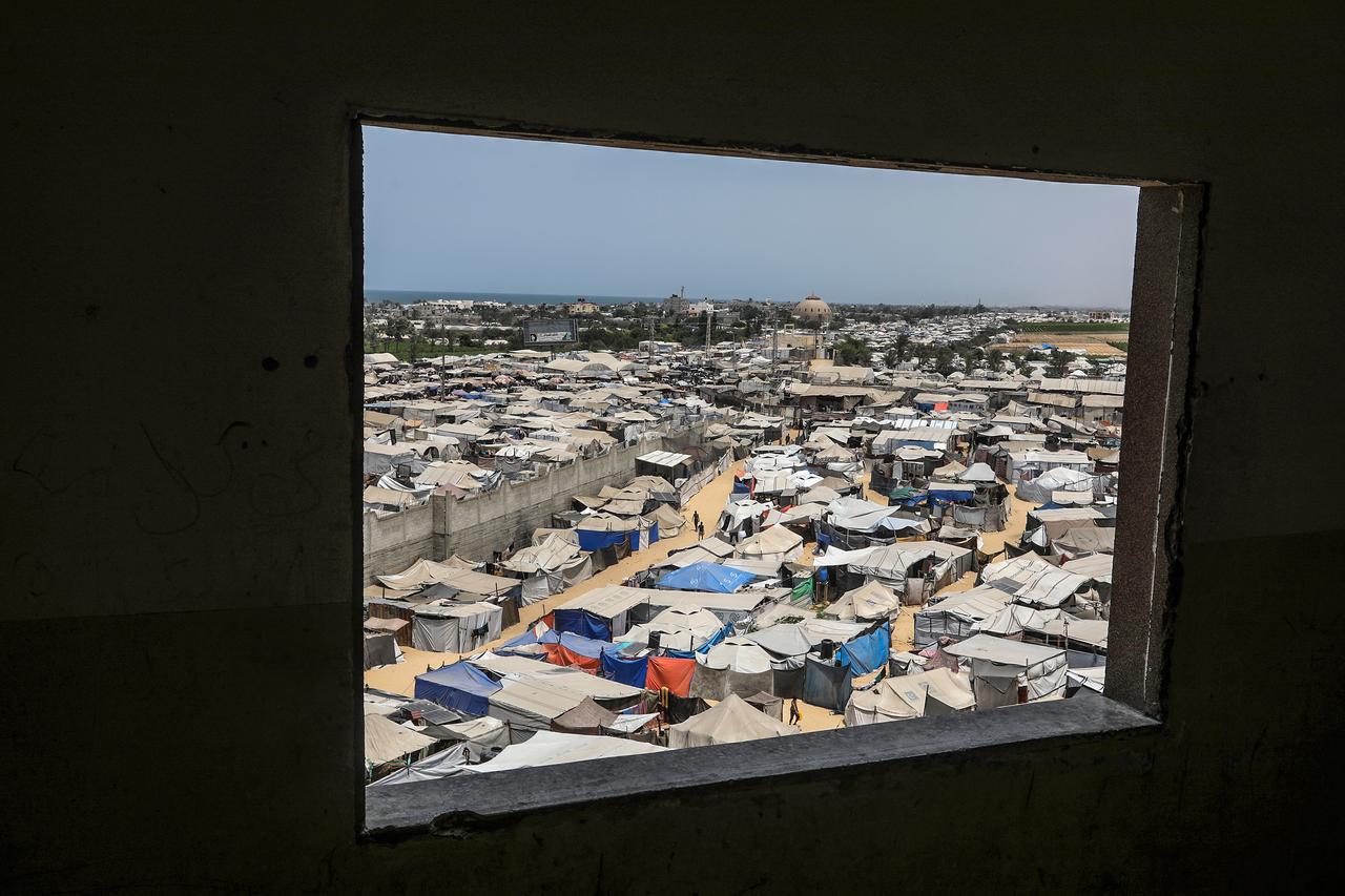 A view of makeshift tent camps as Palestinians, deprived of basic necessities such as shelter, food, and clean water, struggle to survive in harsh living conditions in Khan Yunis, Gaza on August 11, 2025. (AA Photo)