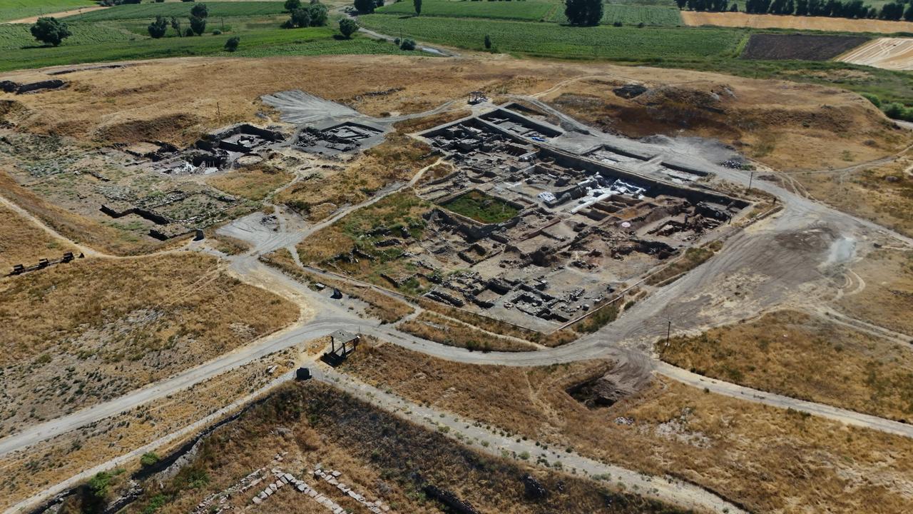 An aerial view of ongoing excavations at Kultepe Kanesh-Karum Oren Yeri in Kayseri, Türkiye, whose history dates back 6,000 years, August 15, 2025. (IHA Photo)