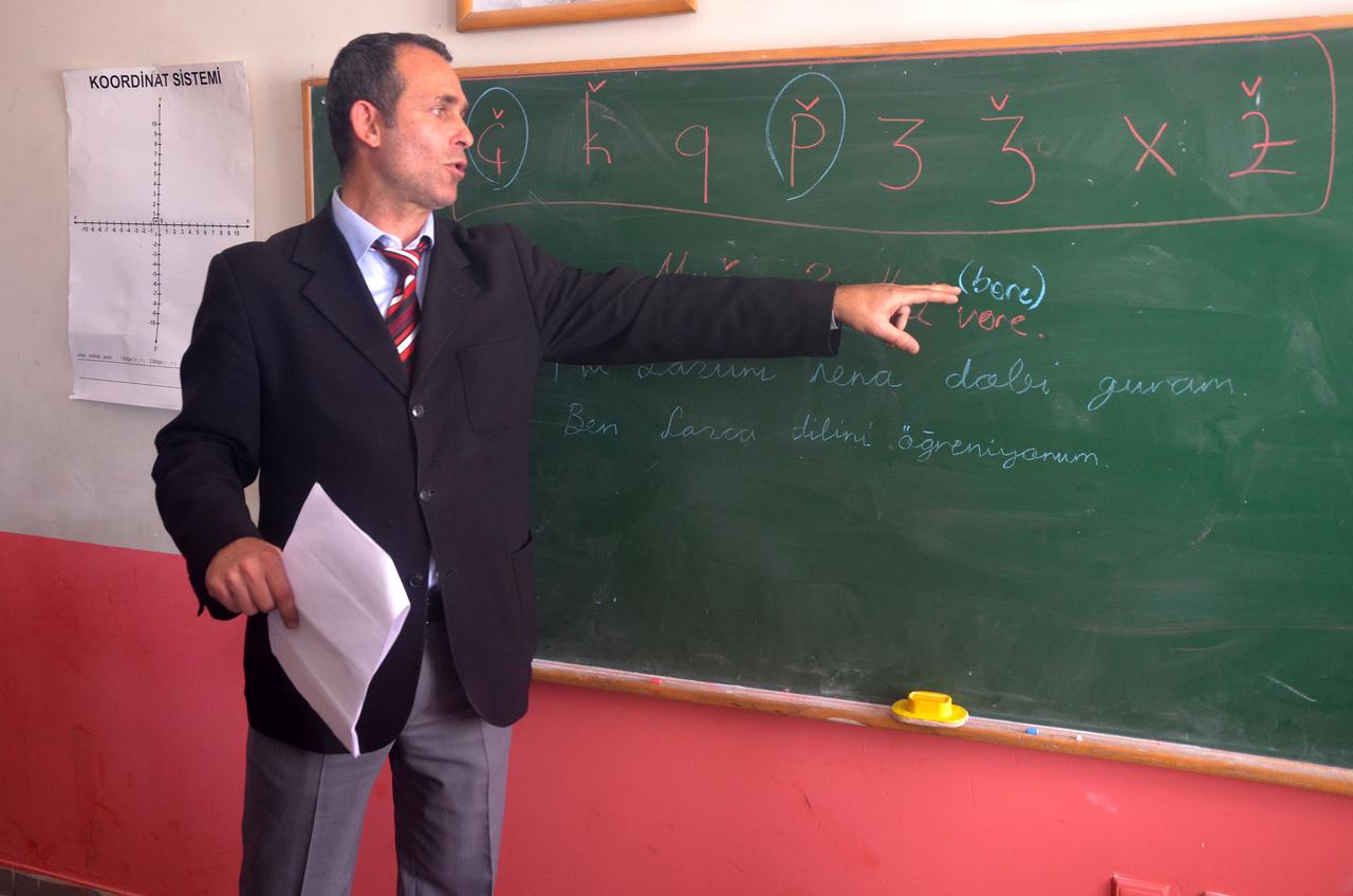 With the decision of the Ministry of National Education’s Board of Education and Discipline, Laz language lessons have been offered to students in Rize and Artvin, Türkiye, as part of the Living Languages and Dialects course in secondary schools and imam-hatip secondary schools, October 9, 2013. (AA Photo)