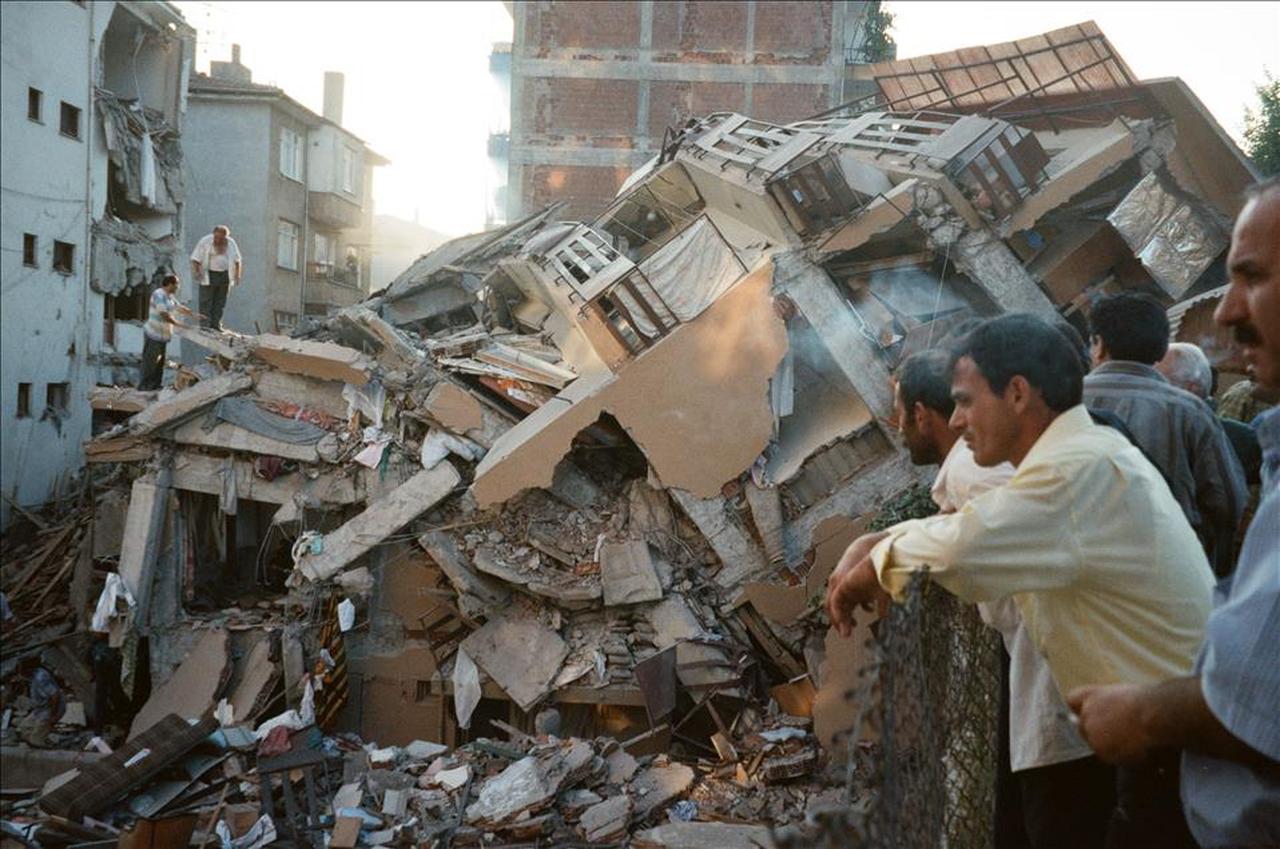 At 03:02 in the morning of August 1999, the Marmara Earthquake took place with its epicentre in Gölcük district of Kocaeli, Kocaeli, Türkiye. (AA Photo)