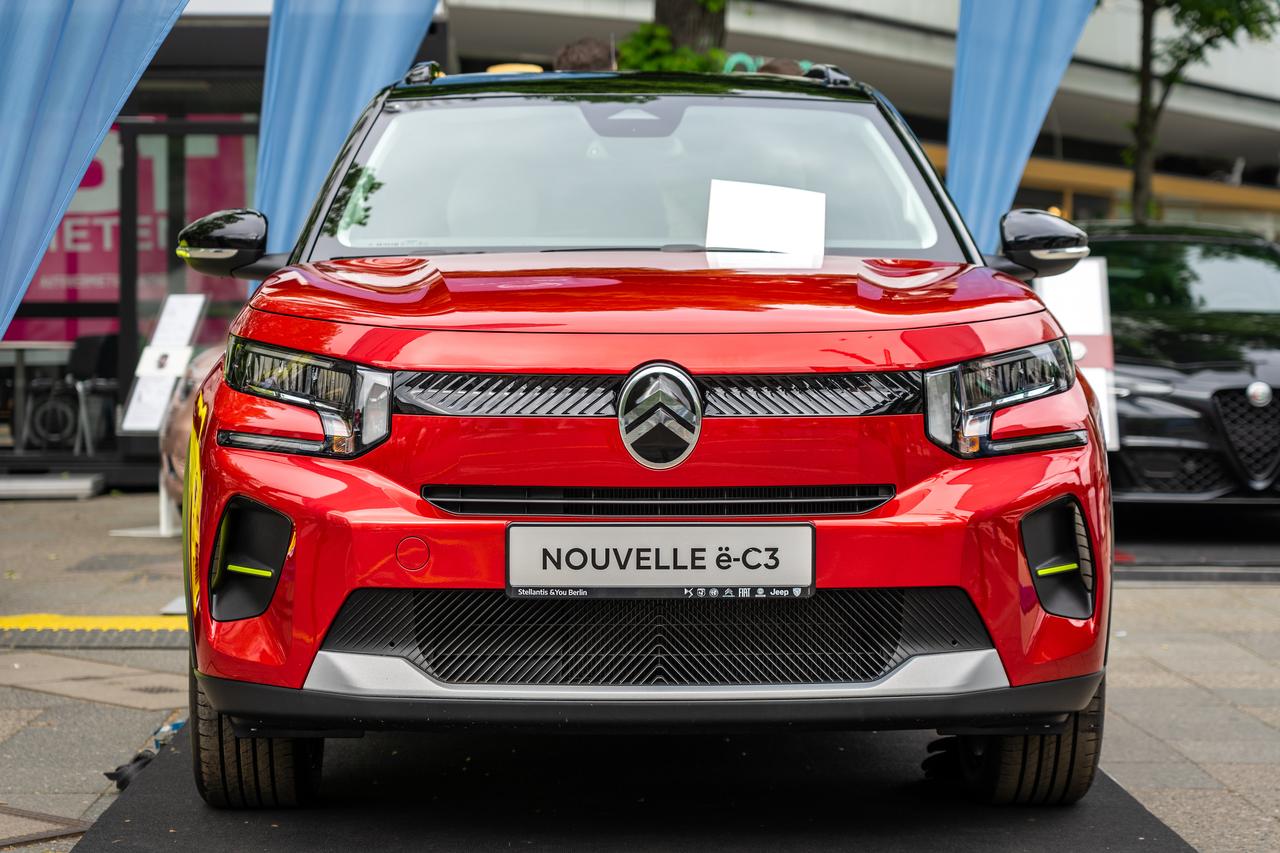 The subcompact crossover SUV Citroen E-C3 at Classic Days Berlin 2024 in Berlin, Germany on May 4, 2024. (Adobe Stock Photo)
