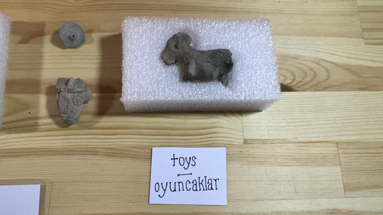 Clay toys unearthed at Turkmen Karahoyuk in Konya, Türkiye, August 18, 2024. (AA Photo)