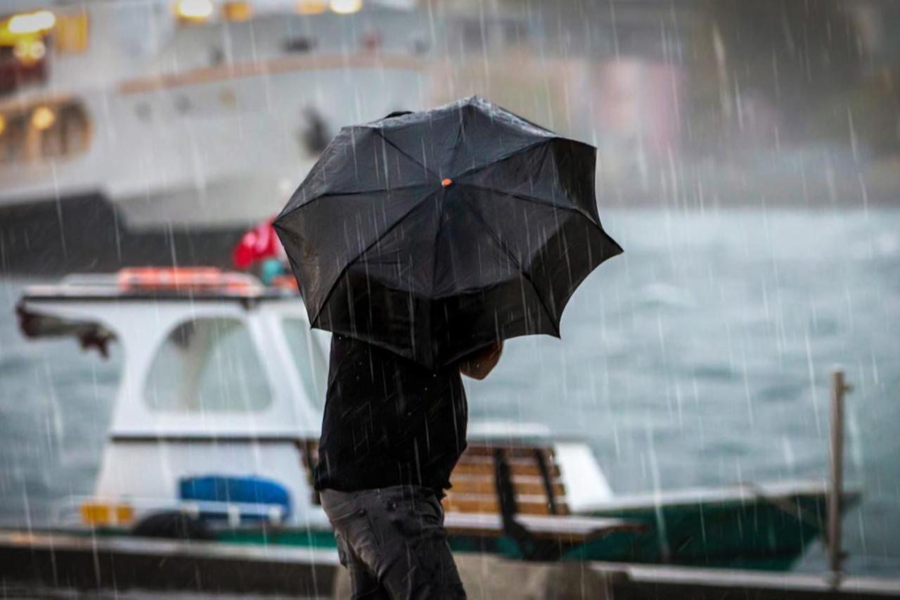 Weather warning for Türkiye with severe conditions bringing rain, snow, and strong winds, November 4, 2024. (Adobe Stock Photo)