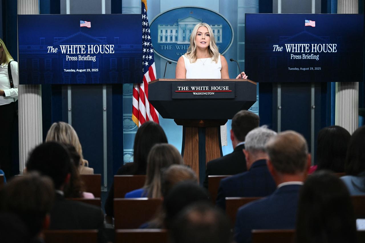 White House Press Secretary Karoline Leavitt speaks during the daily briefing in the Brady Briefing Room of the White House in Washington, DC, on August 19, 2025. (AFP Photo)