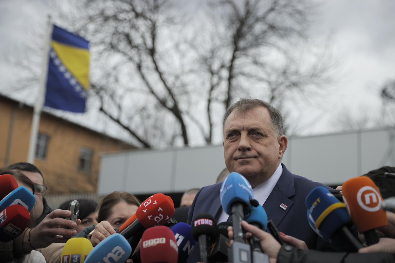 Bosnia’s Serb statelet to hold Oct. 25 referendum challenging court ruling on Dodik Image