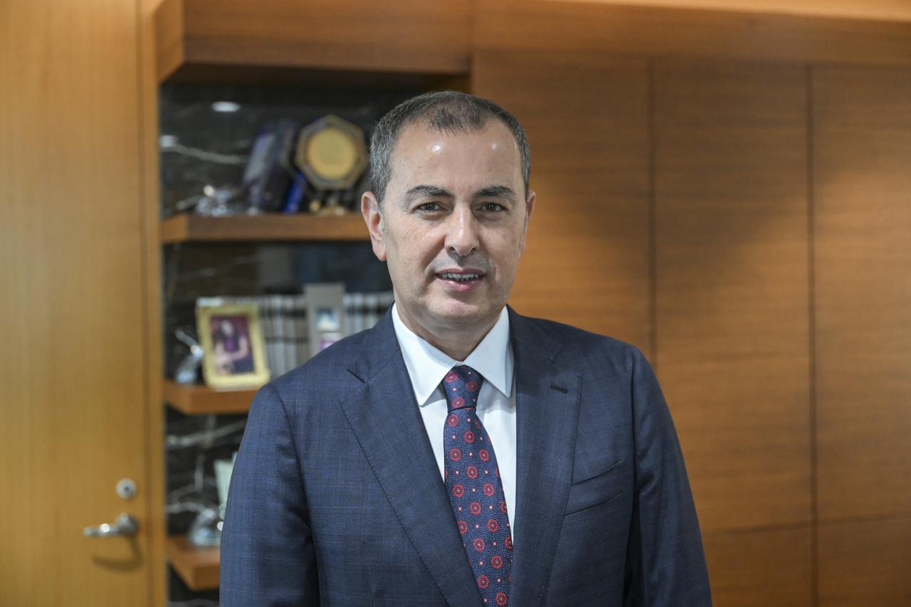 Isbank General Manager Hakan Aran at the bank’s headquarters in Istanbul, Türkiye. (AA Photo)