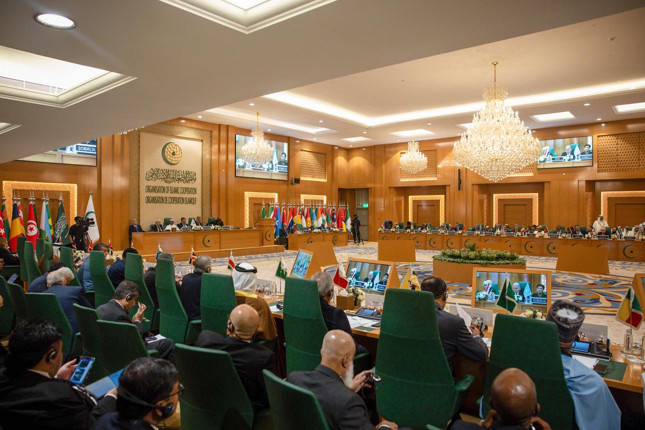 Foreign Minister Hakan Fidan delivers the opening speech as chair of the session during an emergency meeting of the Organization of Islamic Cooperation (OIC) on Gaza, in Jeddah, Saudi Arabia on Aug. 25, 2025. (AA Photo)