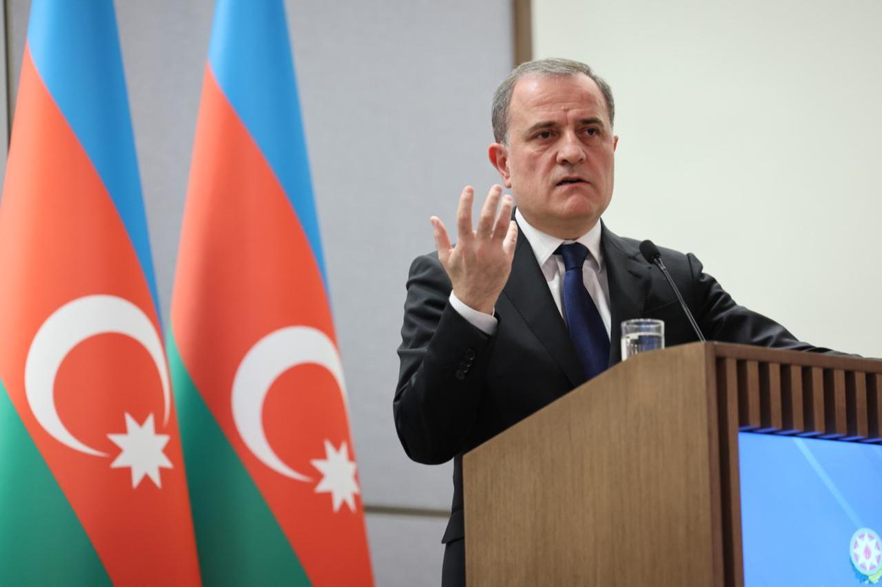 Turkish Foreign Minister Hakan Fidan (not seen) and his Azerbaijani counterpart Jeyhun Bayramov hold a joint press conference after their meeting in Baku, Azerbaijan, January 18, 2025 (AA Photo)