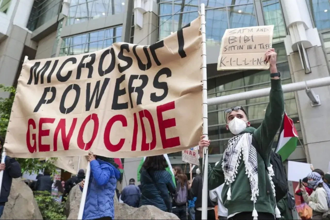 Microsoft employees protest company's collaboration with Israeli military Image