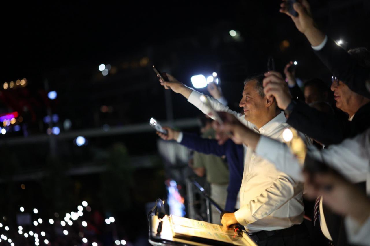 CHP Chair Ozgur Ozel addresses citizens in Aydin during the “Safeguarding the National Will” rally on August 18, 2025. (Photo via X/@herkesicinCHP)