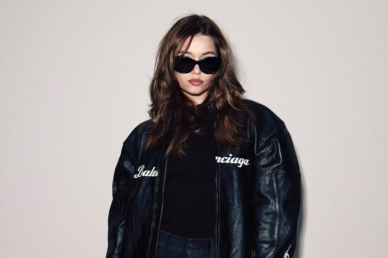Turkish actress Afra Saracoglu sports a bold streetwear look in her March 10, 2025 Instagram post, wearing a black jacket and oversized sunglasses. (Photo via Instagram/@afrasaracoglu)