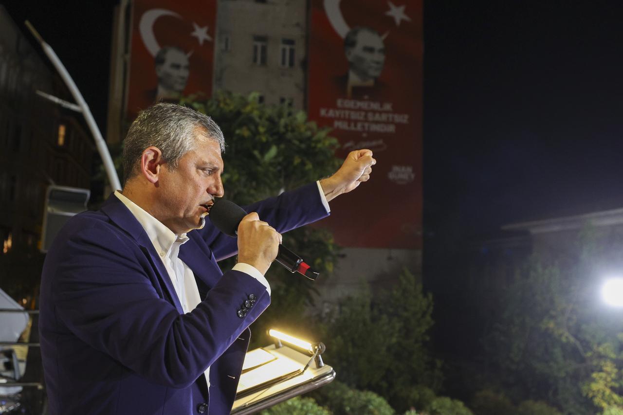 Republican People’s Party (CHP) Chairman Ozgür Ozel addresses supporters during a rally in Istanbul, Türkiye, August 17, 2025. (AA Photo)