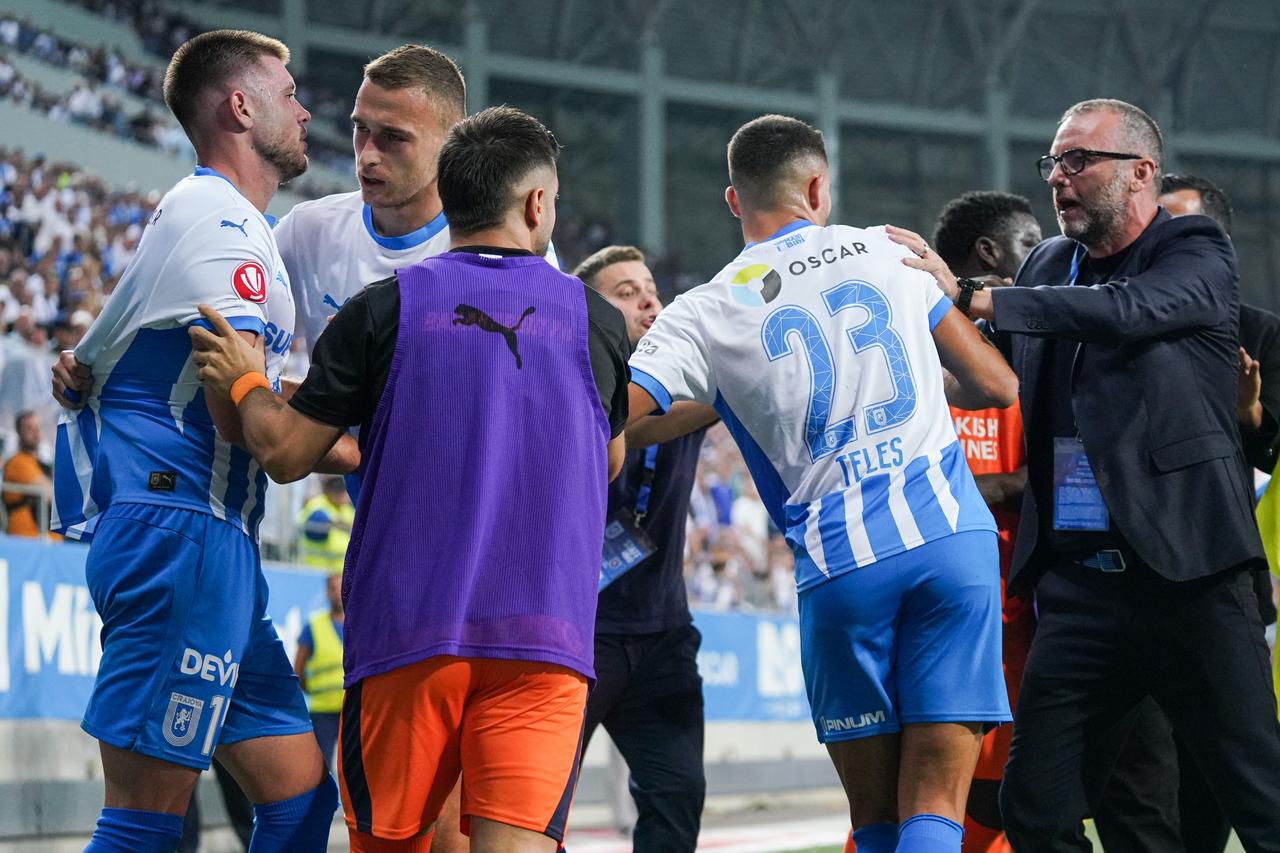 A view of argument during the second leg of the UEFA Conference League play-off round between Universitatea Craiova and Istanbul Basaksehir at Ion Oblemenco Stadium in Craiova, Romania on August 28, 2025. (AA Photo)