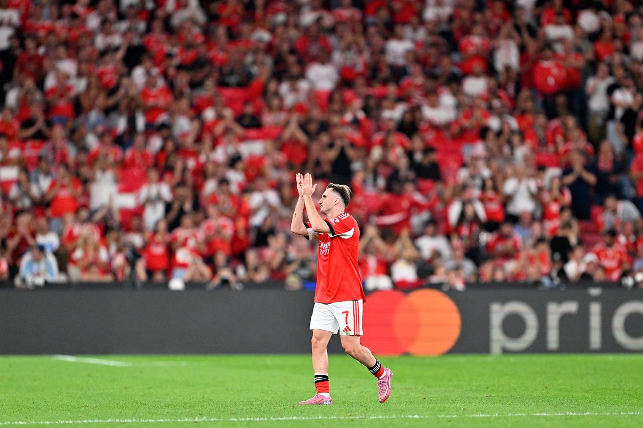 Kerem Akturkoglu of Benfica in action during the UEFA Champions League play-off second leg match between Benfica and Fenerbahce at Estadio da Luz in Lisbon, Portugal, Aug. 27, 2025. (AA Photo)