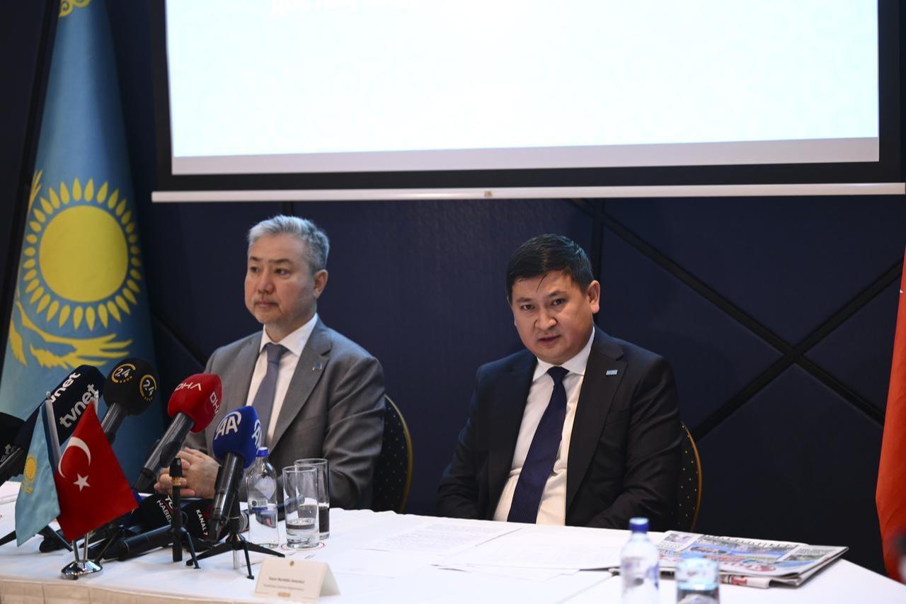 Kazakhstan's Ambassador to Ankara Yerkebulan Sapiyev (left) and Istanbul Consul General Nuriddin Amankul (right) meet with media sector representatives in Istanbul, Türkiye on Aug. 29, 2025.  (AA Photo)