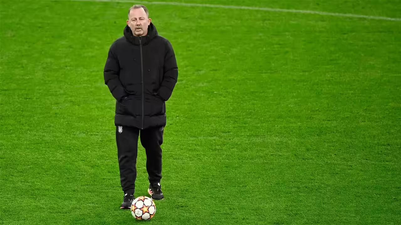 Besiktas' Turkish coach Sergen Yalcin overses a training session at the Signal-Iduna Park in Dortmund, western Germany, on December 6, 2021. (AFP Photo)