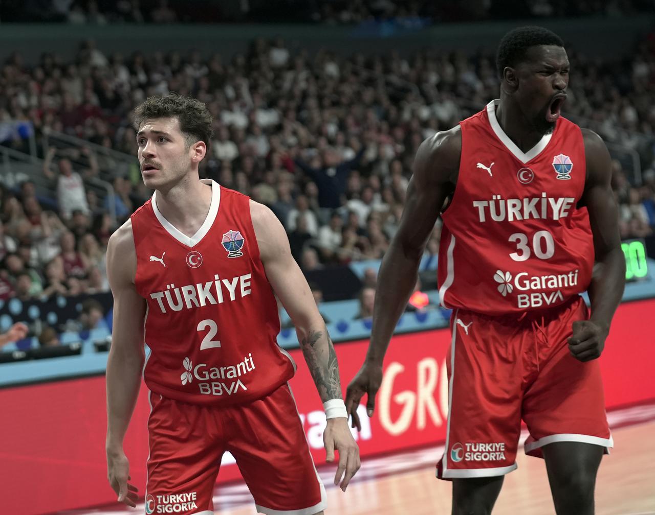Sehmus Hazer of Türkiye in action during the FIBA EuroBasket 2025 Group A 1st week match between Latvia and Türkiye, Riga, Latvia, August 27, 2025. (AA Photo)