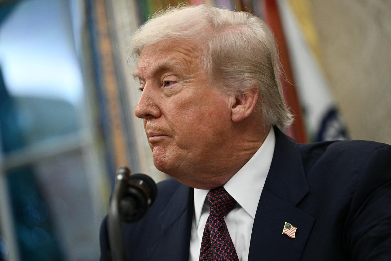 U.S. President Donald Trump speaks in the Oval Office of the White House in Washington, DC, on August 6, 2025. (AFP Photo)