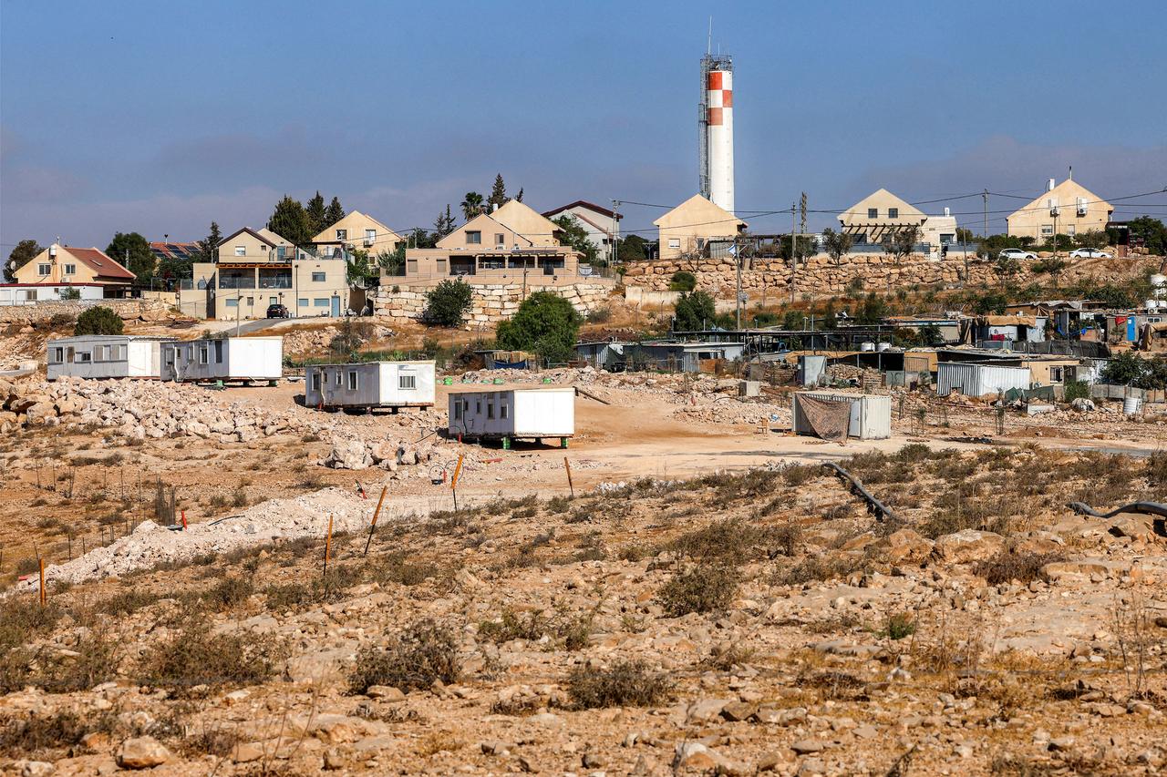 New illegal Israeli settlement neighborhood established near Hebron in West Bank