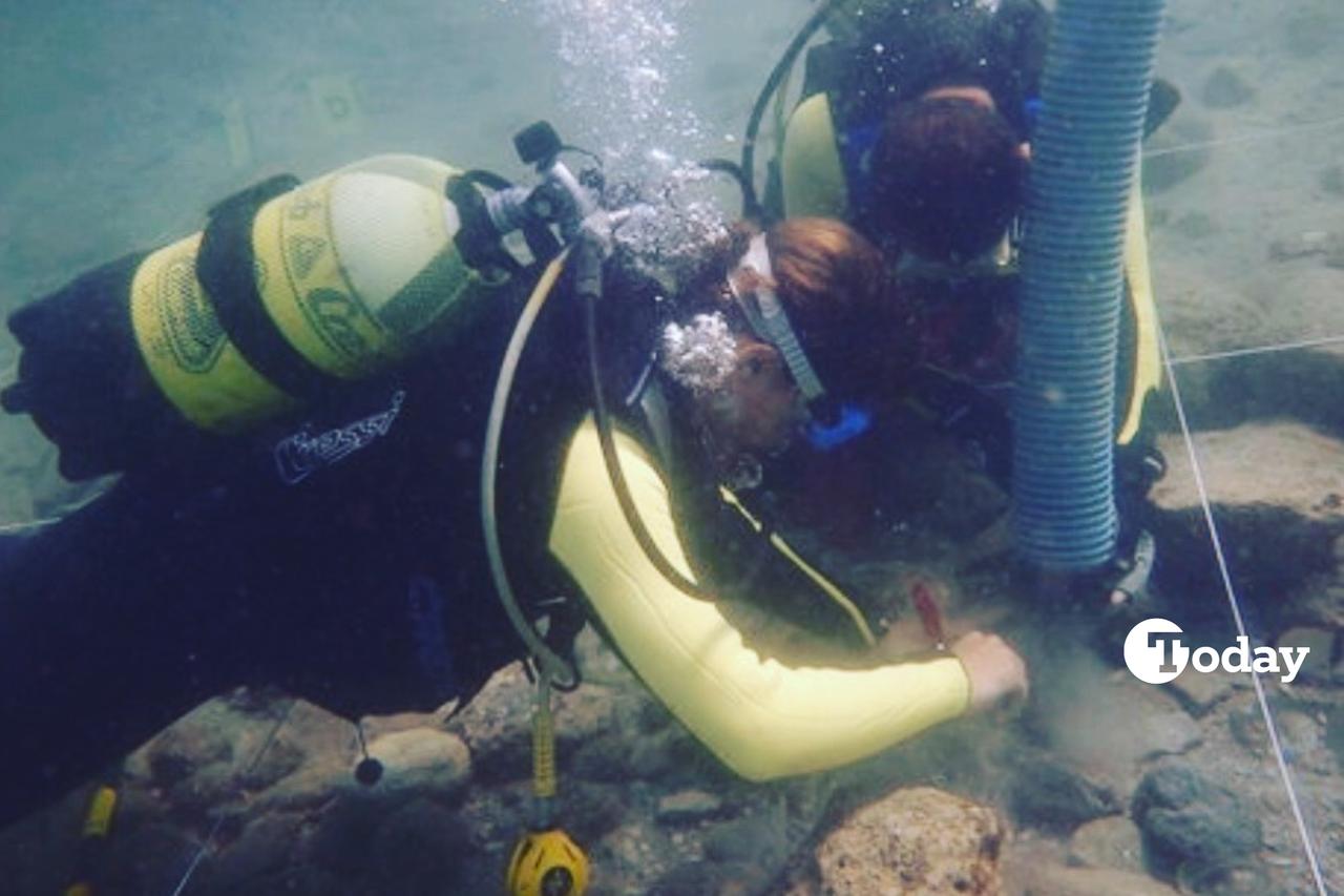 A view from Turkish archaeologist and cultural heritage specialist Asena Ozge Yasar’s underwater archaeological excavations. (Photo via Yasar’s archive)