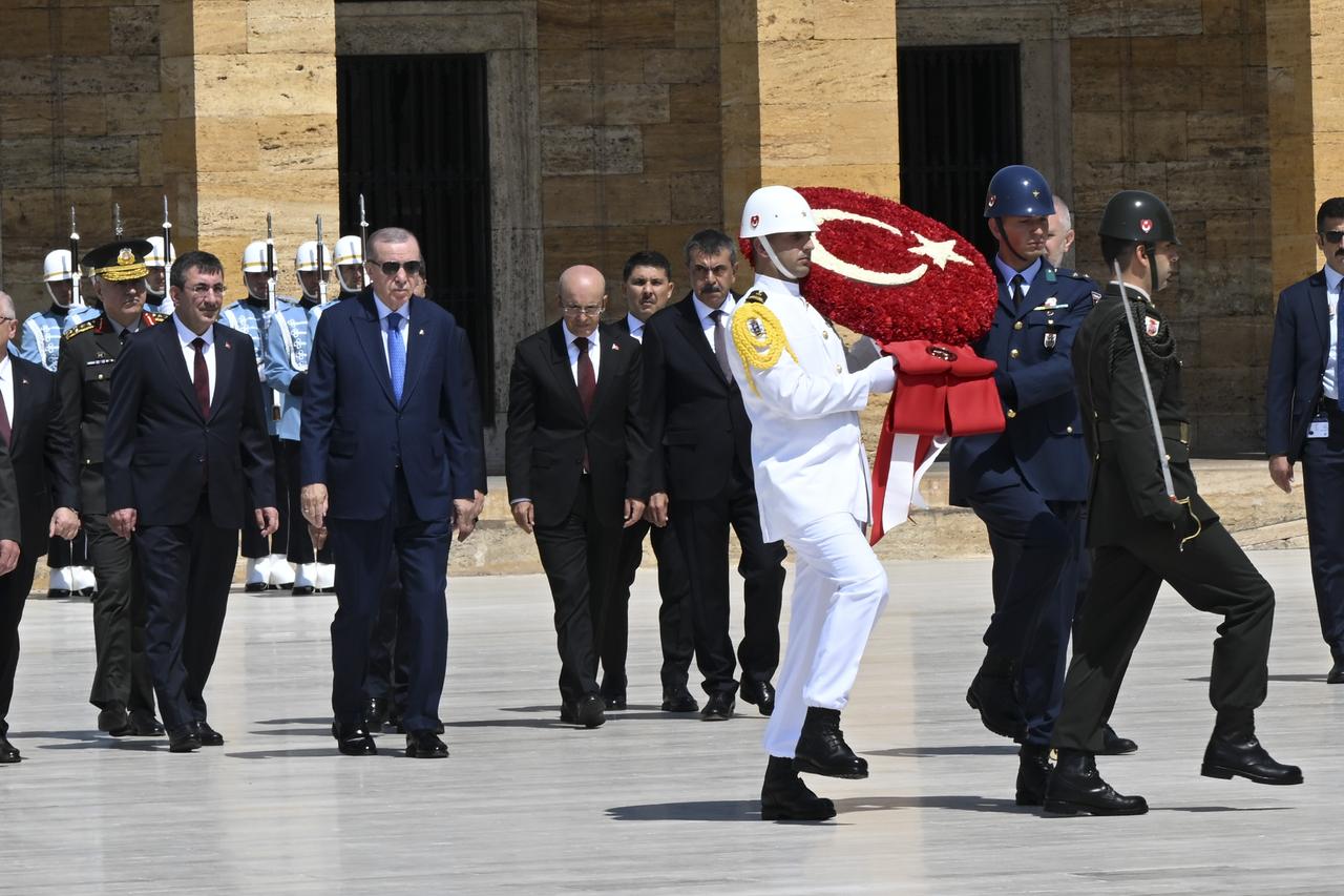 President Recep Tayyip Erdogan leads members of the Supreme Military Council (YAS) during a visit to Anitkabir, in Ankara, Türkiye, on August 5, 2025. (AA Photo)