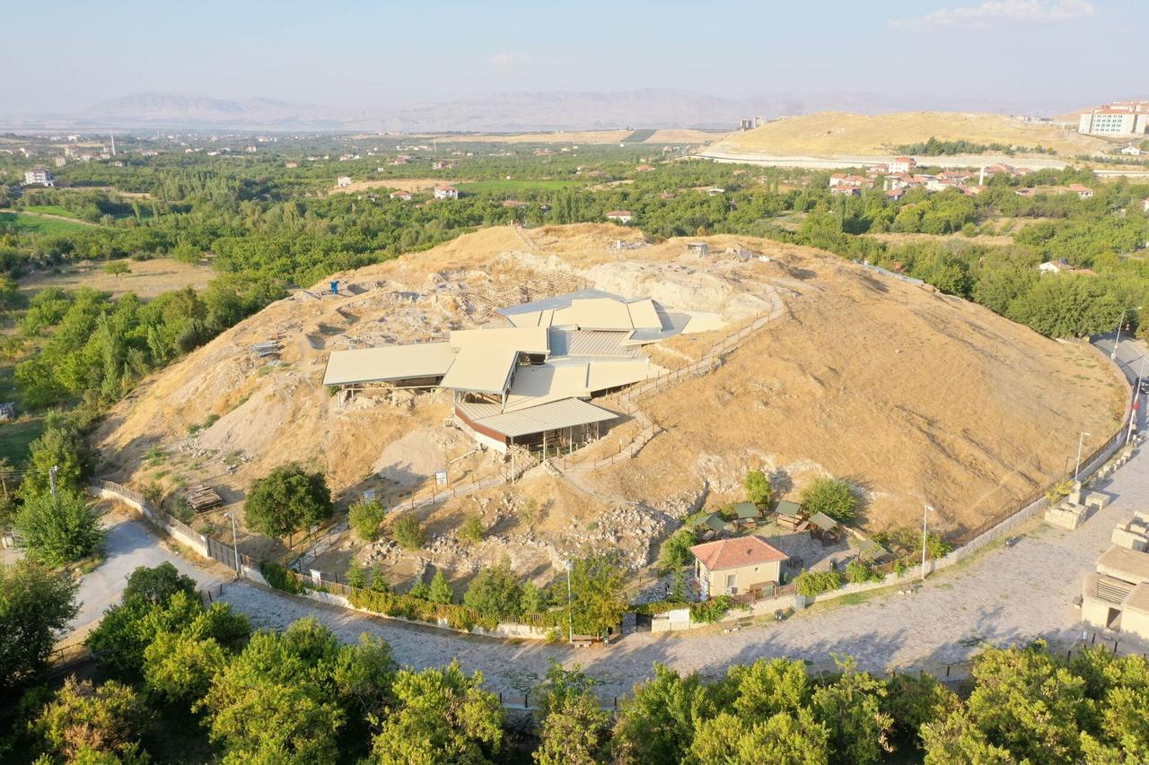 An aerial view of Arslantepe in Malatya, Türkiye. (Photo via Arslantepe Excavations)