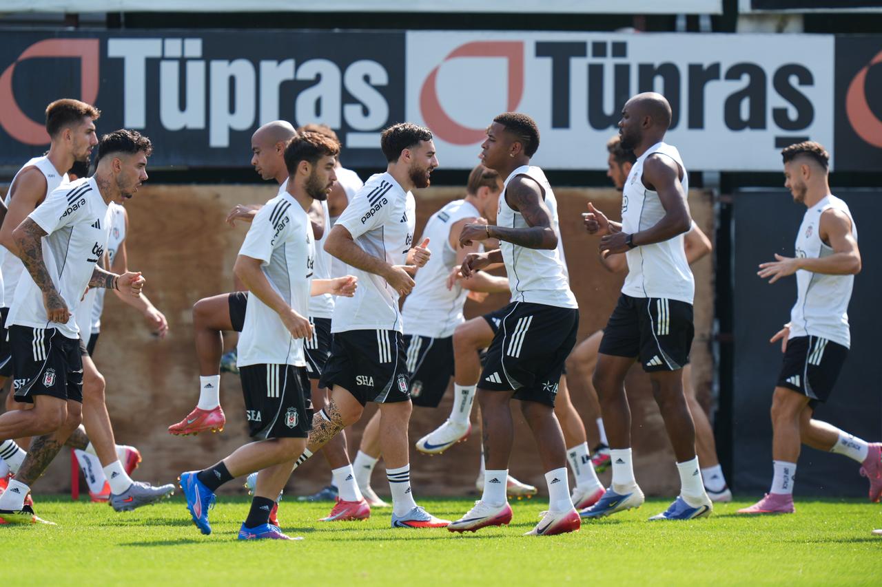 Turkish footballer Orkun Kokcu of Besiktas participates in training at BJK Nevzat Demir Facilities in Istanbul, Türkiye, August 6, 2025. (AA Photo)