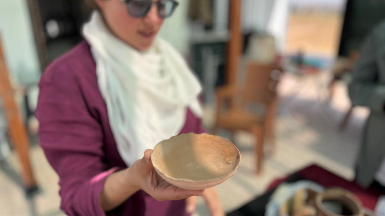 A restored plate from the 3,500-year-old dining set discovered at Karahoyuk in Konya, Türkiye, Türkiye, Sept. 4, 2025. (AA Photo)
