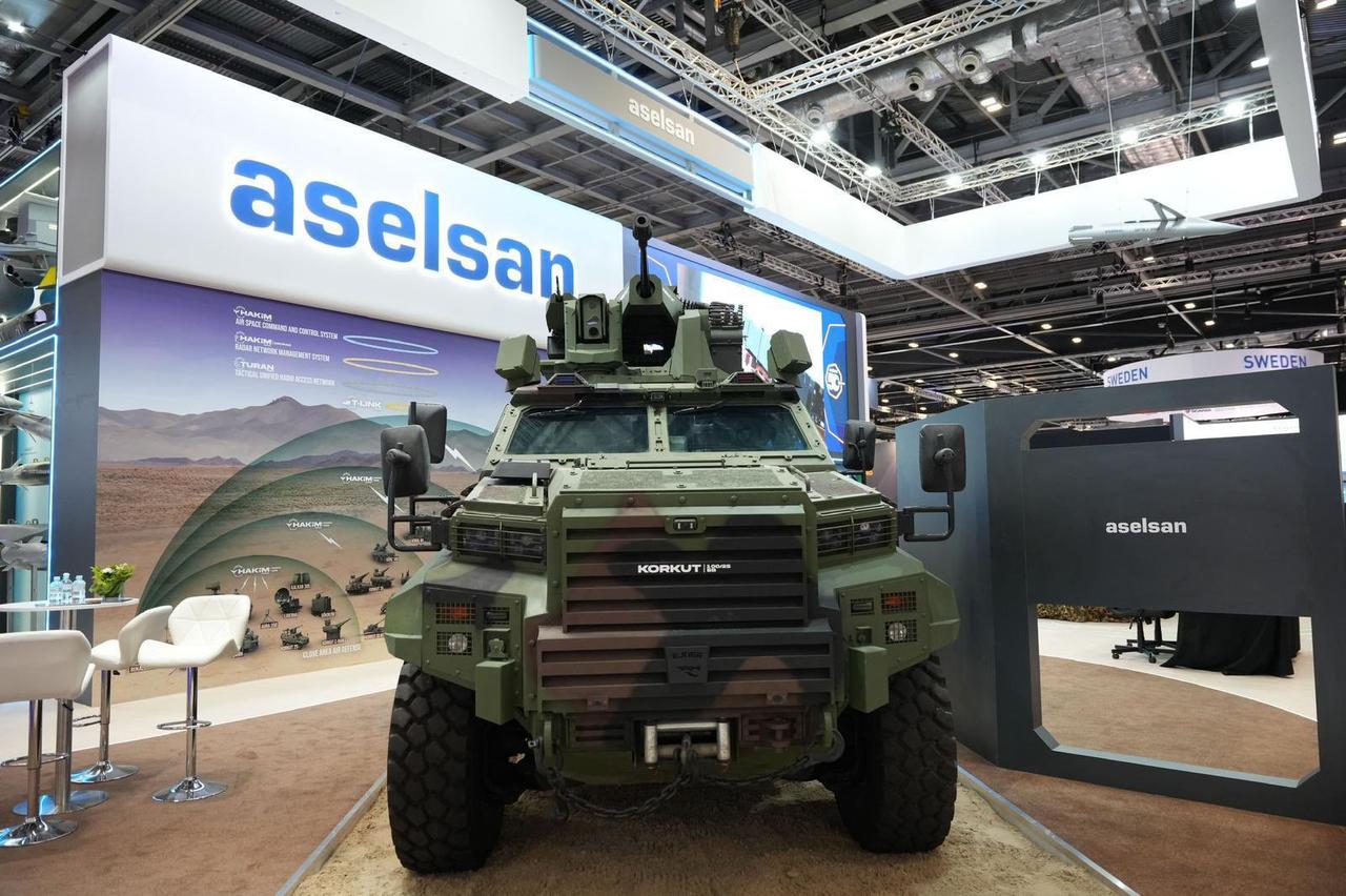 Close-In Air Defense System KORKUT 100/25 at the Defense and Security Equipment International (DSEI) 2025 exhibition in London, Sept. 8, 2025. (AA Photo)