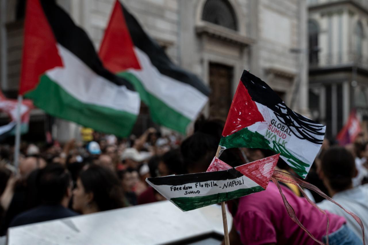 Citizens and activists demonstrate in support of the Global Sumud Flotilla in Naples, Italy, September 4, 2025. (AA Photo)