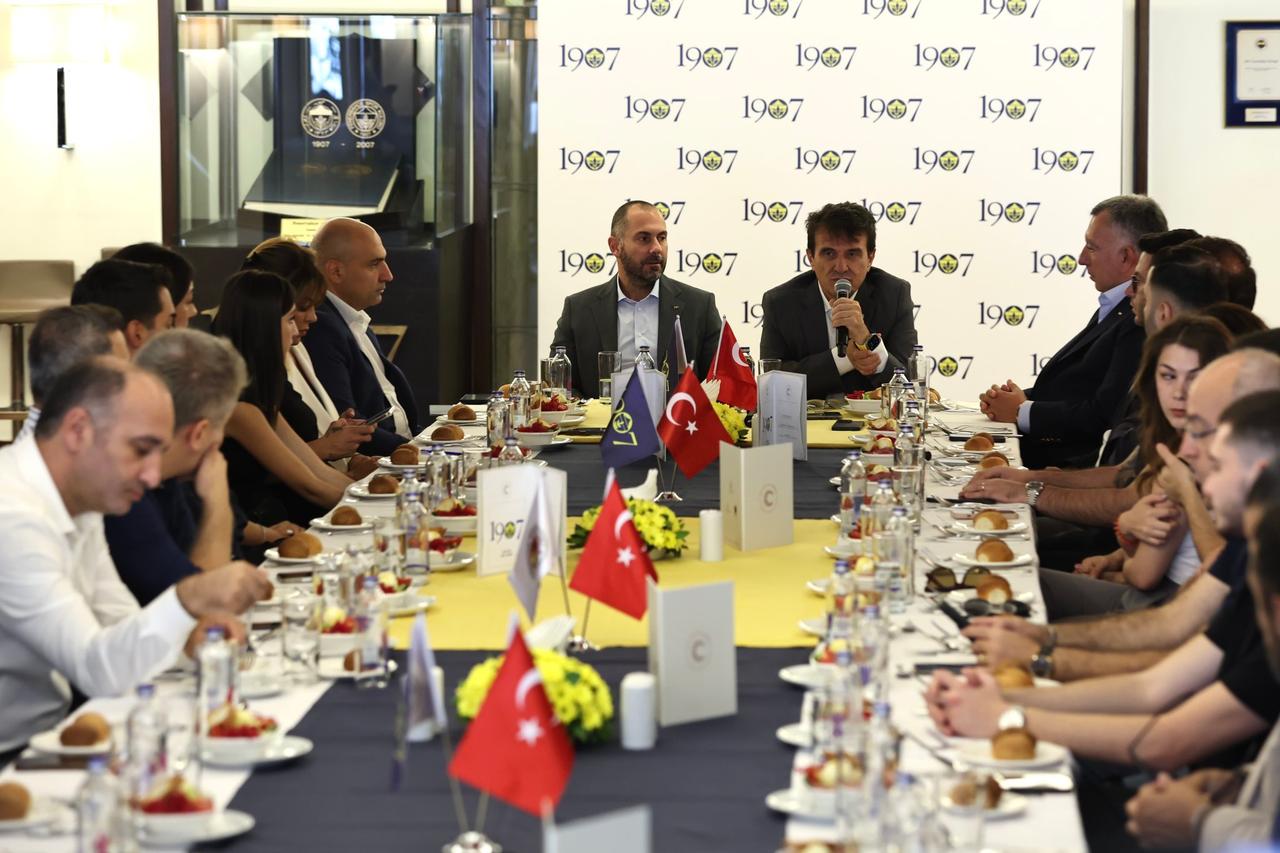 Fenerbahce board member Hulusi Belgu speaks during the launch event of the Consolini Volley 1907 partnership in Istanbul, Türkiye, September 12, 2025. (Photo via X/@1907FBD)