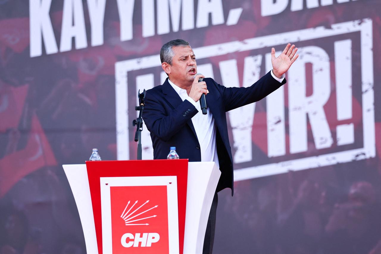 Upcoming court decision on Sept.15  could oust main opposition CHP's current leadership