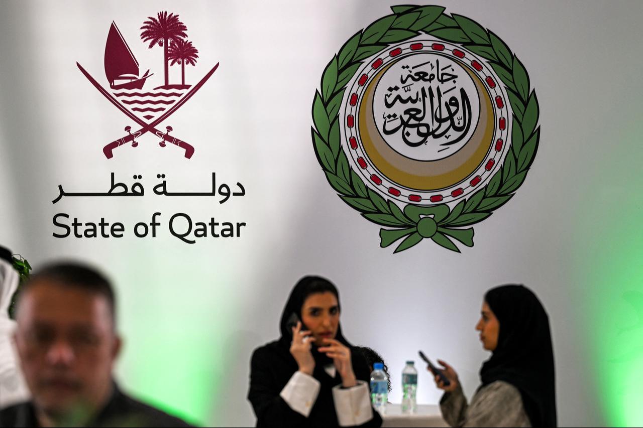 Members of the press follow updates from the media centre set up for the 2025 Arab–Islamic extraordinary summit in Doha, Sept. 15, 2025. (AFP Photo)