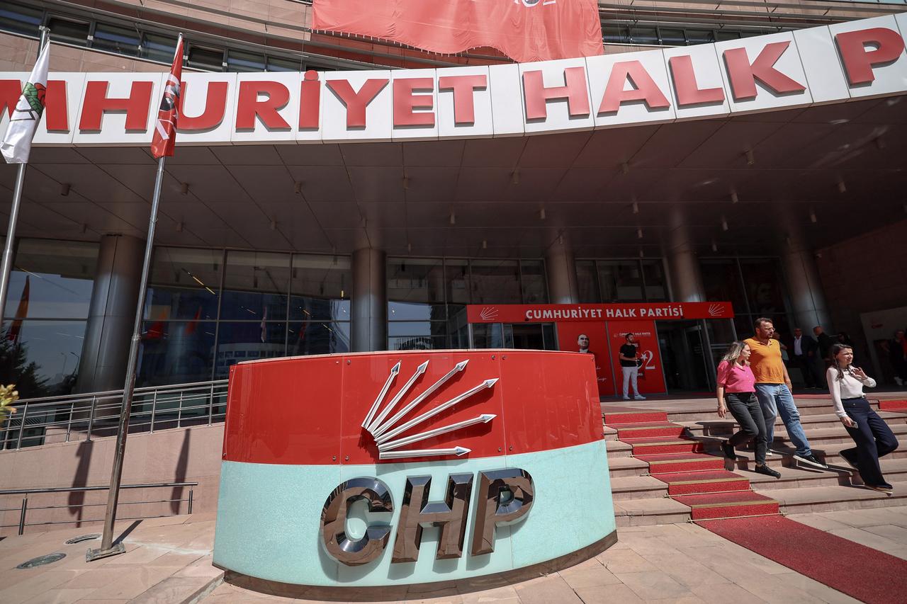Turkish main opposition CHP congress lawsuit postponed to Oct. 24