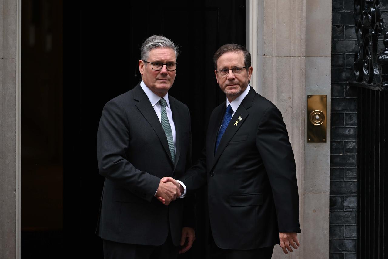 Israeli President Isaac Herzog meets with UK Prime Minister Keir Starmer at 10 Downing Street in London, United Kingdom, on September 10, 2025. (AA Photo)