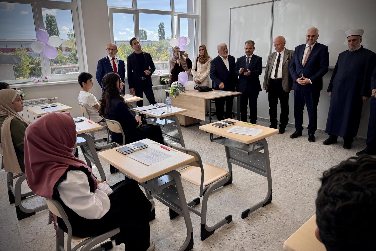 Türkiye’s Ambassador Mehmet Sait Uyanik (second from right) and Bulgaria’s Chief Mufti Mustafa Alis Haci (right) visited the school’s classrooms in Sofia, Bulgaria, September 15, 2025. (AA Photo)