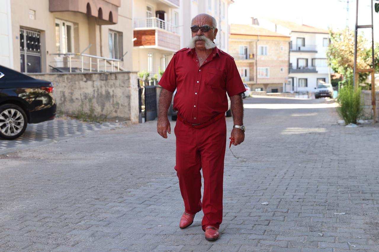 Meet the man who made color coordination a lifestyle in central Türkiye Image