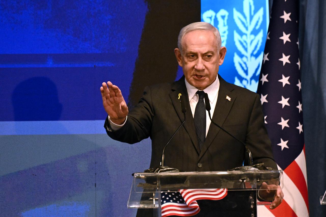 Israeli Prime Minister Benjamin Netanyahu speaks to members of a bipartisan delegation of American legislators at the Foreign Ministry in Jerusalem, September 15, 2025. (AFP Photo)