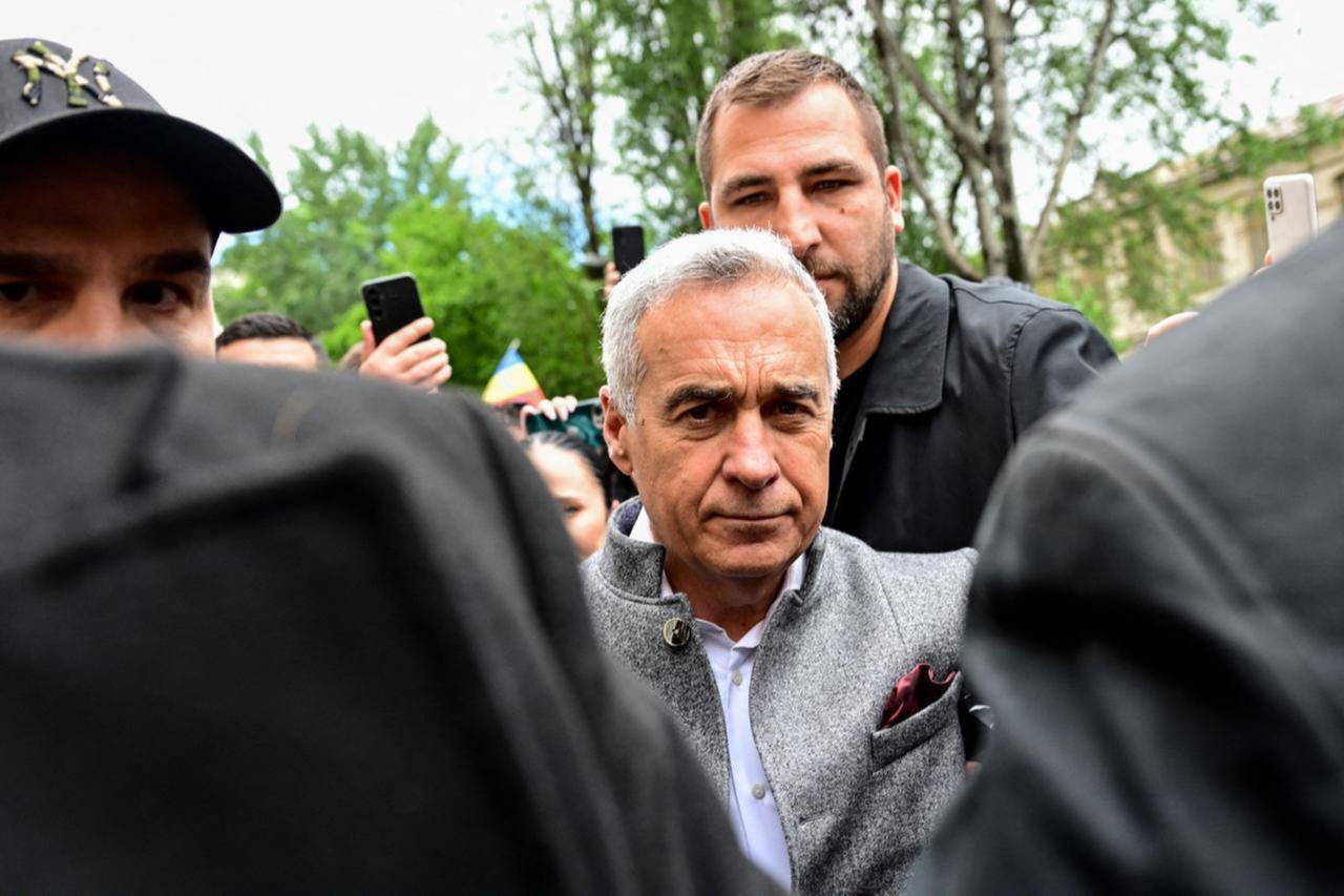 Romanian far-right politician Calin Georgescu arrives at the Prosecutor Generals Office sourrounded by his bodyguards in Bucharest, Romania, May 27, 2025. (AFP Photo)