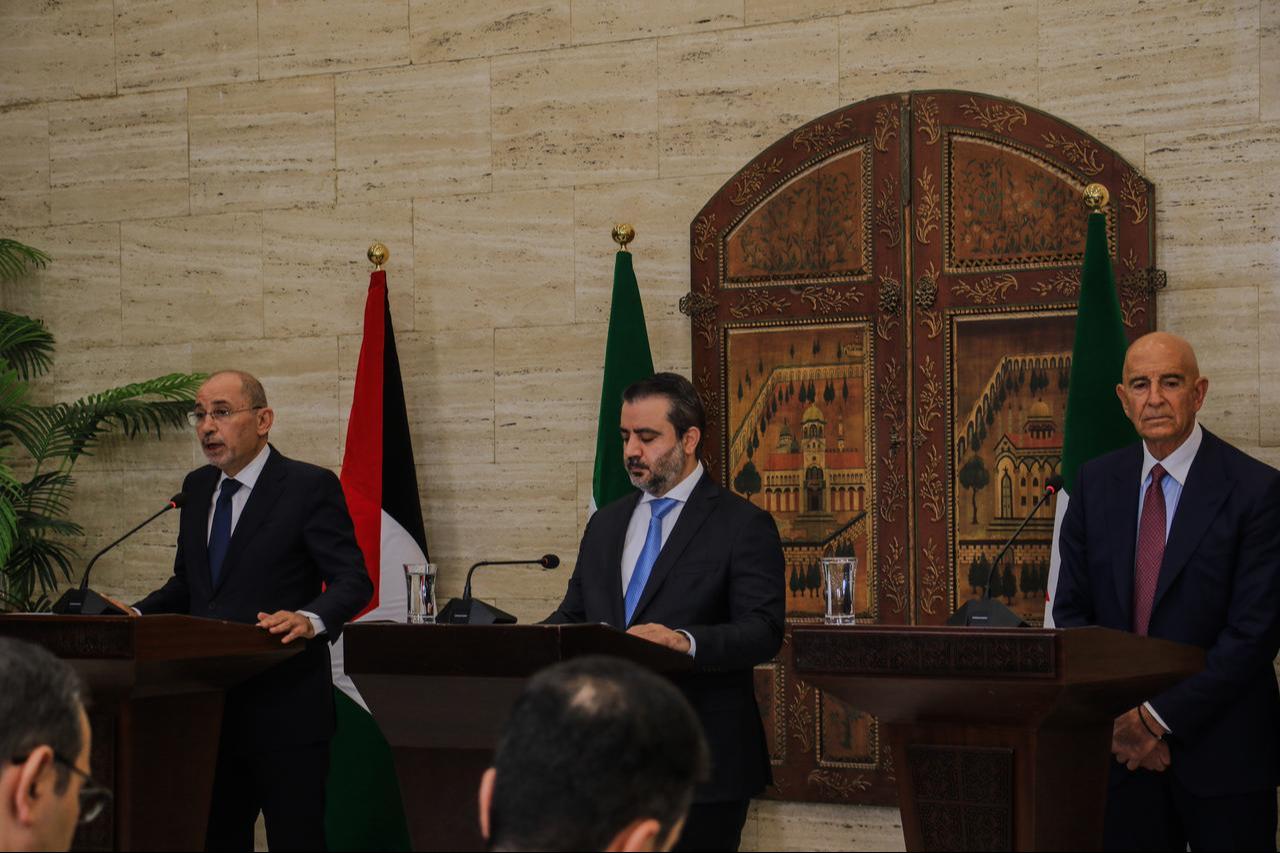 Syrian Foreign Minister Asaad al-Shaibani (C), Jordanian Foreign Minister Ayman Safadi (L), US Special Envoy for Syria, Tom Barrack (R), hold a joint press conference in Damascus, Syria, Sept. 16, 2025. (AA Photo)
