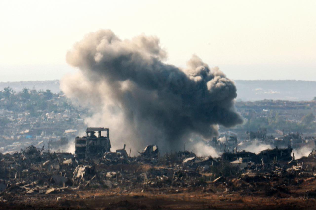 This picture taken from a position at Israels border with the Gaza Strip shows smoke billowing during an Israeli strike on the besieged Palestinian territory, July 10, 2025. (AFP Photo)