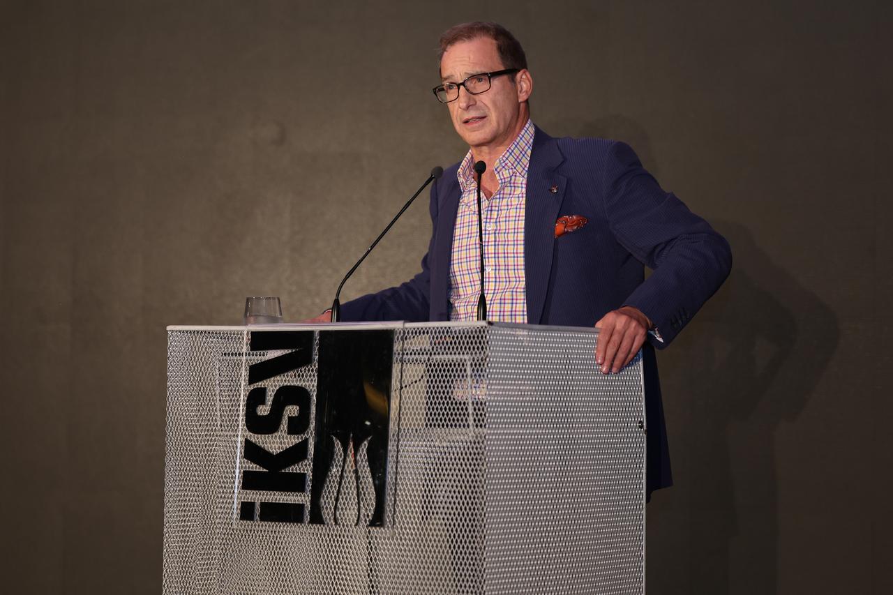 Major Turkish conglomerate head expresses Gaza solidarity at art exhibition launch