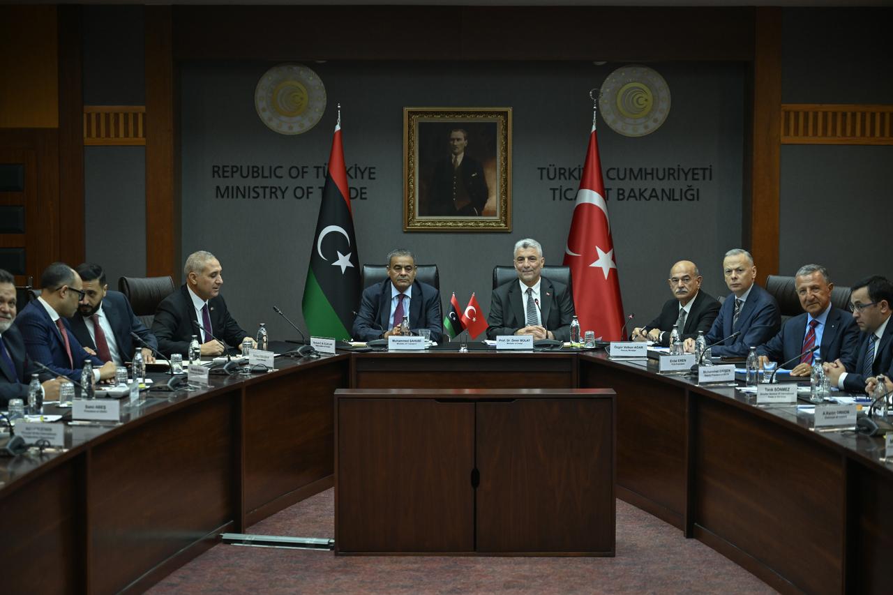 Turkish Trade Minister Omer Bolat meets with Libyan Transport Minister Muhammad Salem Al-Shahoubi at the Ministry building in Ankara, Türkiye on Sept. 18, 2025. (AA Photo)
