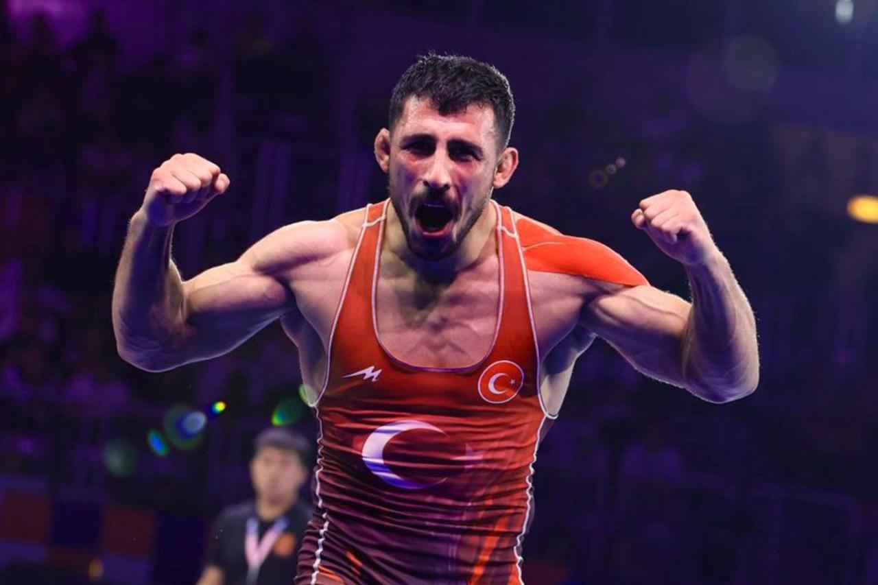 Turkish wrestler Ahmet Yılmaz claims bronze at world championships in Croatia Image