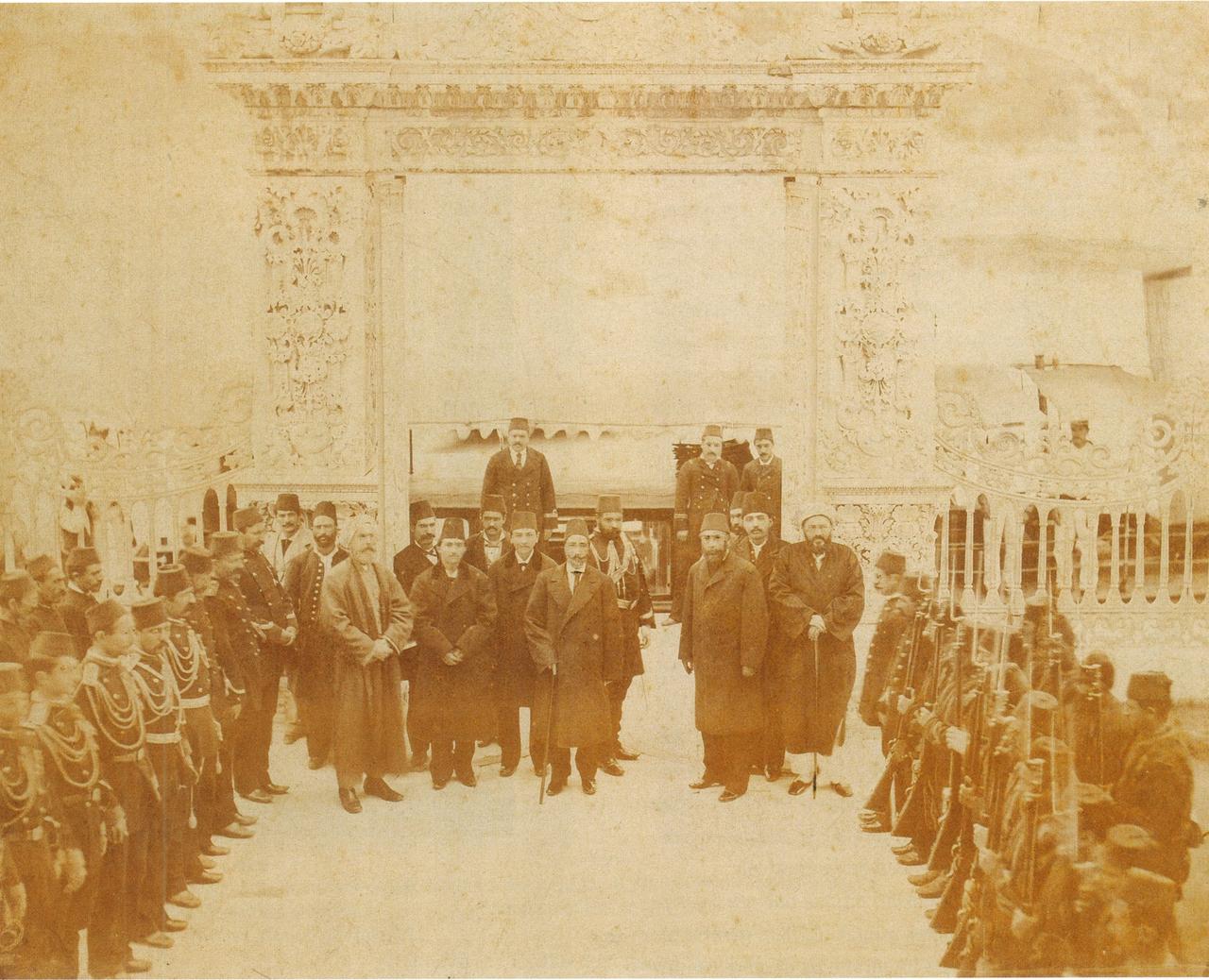 Midhat Pasha en route to his exile place Ṭâʾîf, photographed at the dock before his boarding to the ʿİzzu'd-Dîn Steamship through a steamboat, July 28, 1881. (Photo via Vasilakis Kargopoulos)