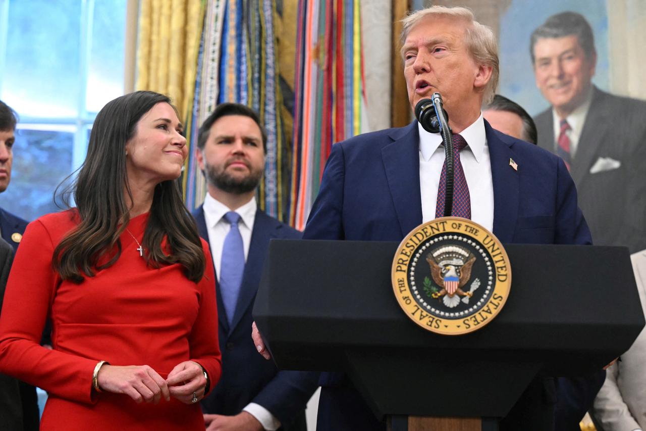 Trump warns of consequences as Putin-Zelenskyy meeting remains uncertain Image