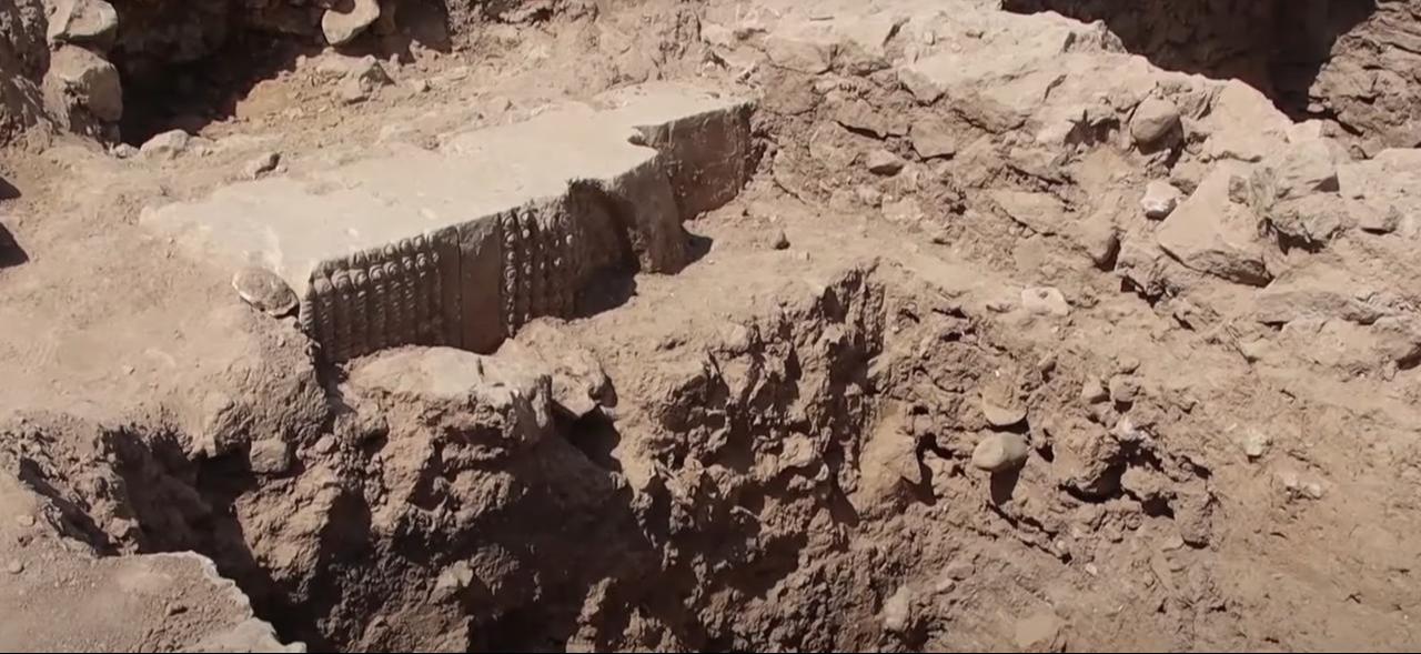 Discovery of the Largest Winged Bull in Assyrian History, Standing 6 Meters Tall, Behind the Prophet Jonah Mosque in Mosul, Iraq, September 19, 2025. (Iraqi News Agency Photo)