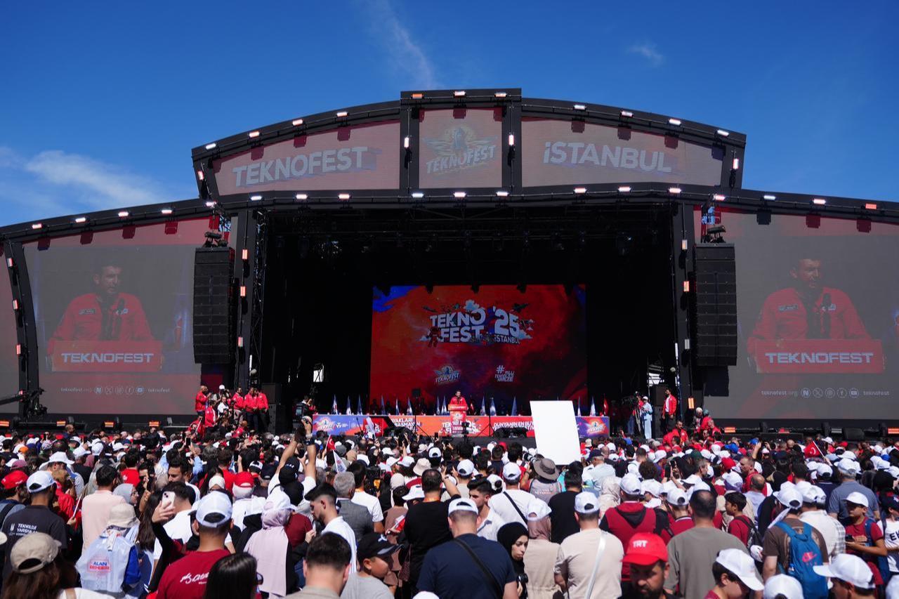 Chairman of the TEKNOFEST Board of Directors and the T3 Foundation Board of Trustees Selcuk Bayraktar makes a speech during opening ceremony of Türkiye's premier technology and aerospace event TEKNOFEST at Istanbul Ataturk Airport in Istanbul, Türkiye, Sep. 17, 2025. (AA Photo)