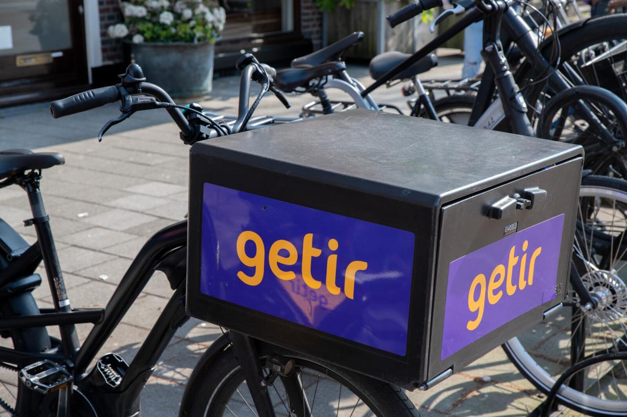 File photo shows a bike from Getir, a Türkiye-based rapid delivery platform in Amsterdam, Netherlands, March 25, 2022. (Adobe Stock Photo)