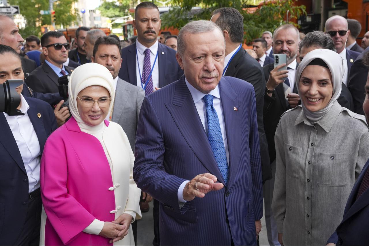 President Recep Tayyip Erdogan arrive in US to attend the 80th session of the UN General Assembly in New York, United States, September 21, 2025. (AA Photo)